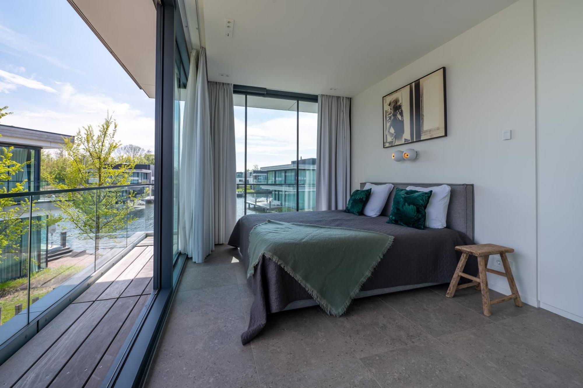 Dormio Harbour Village Resort 5*